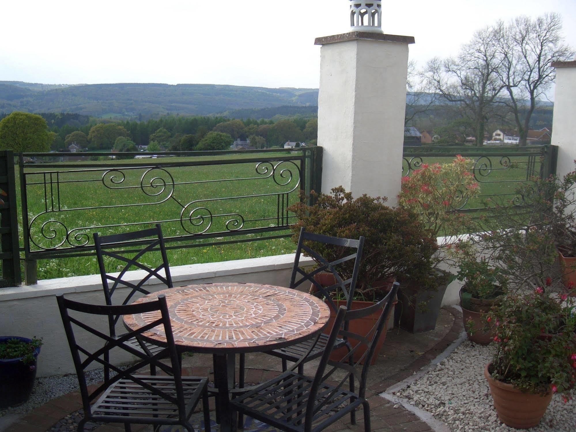 לידני Dean Valley Panorama Bed & Breakfast מראה חיצוני תמונה
